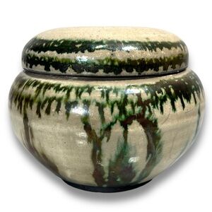 Art Studio Handmade Artist Signed Green Iridescent Glaze Pottery Lidded Urn Jar